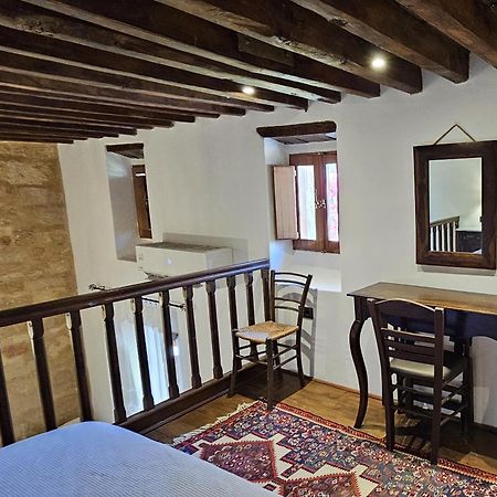 Villa Aphrodite Lindos Suites ภายนอก รูปภาพ