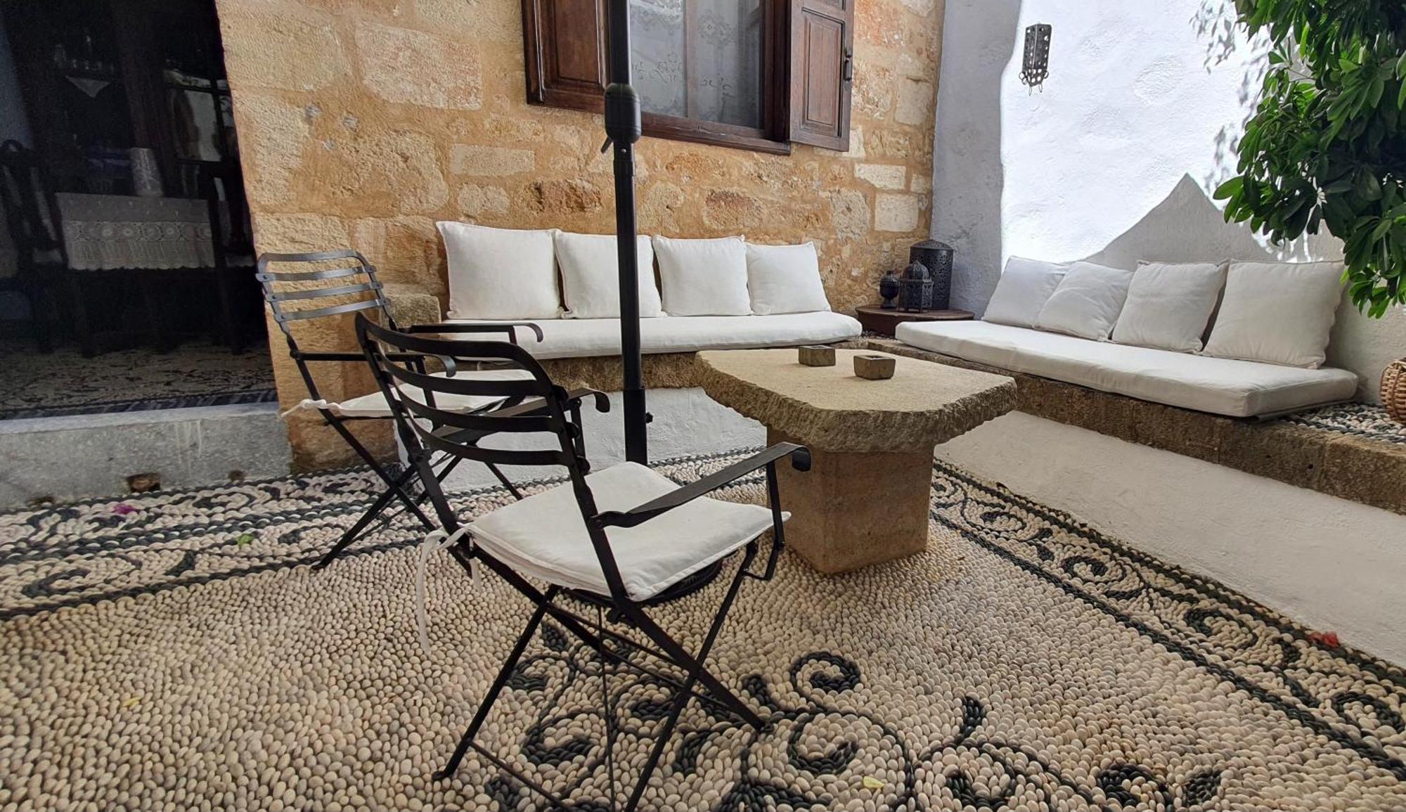 Villa Aphrodite Lindos Suites ภายนอก รูปภาพ