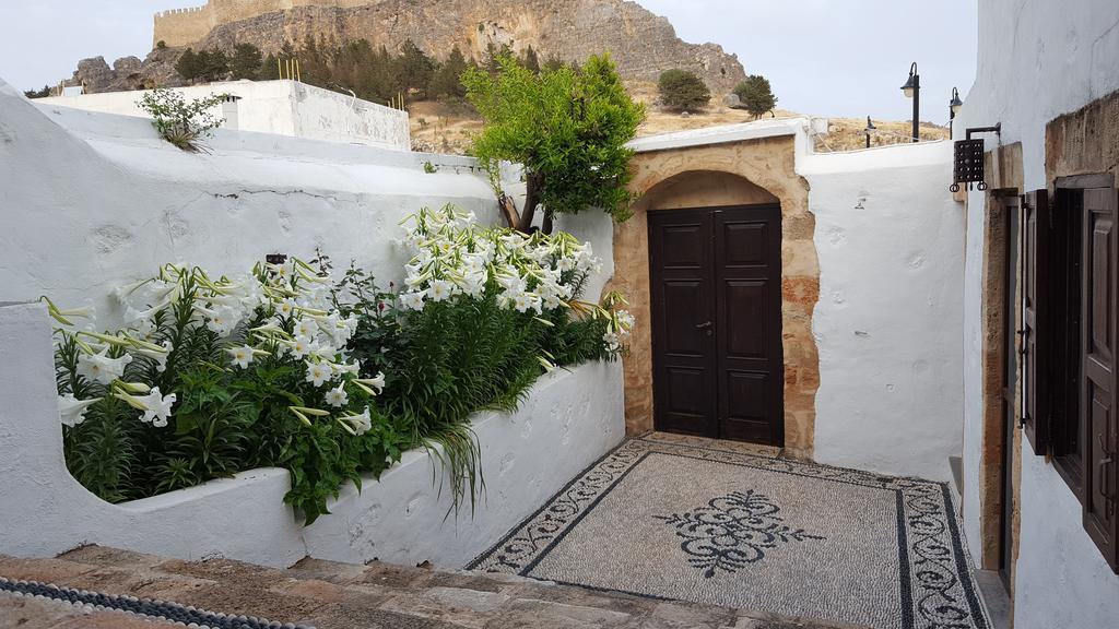 Villa Aphrodite Lindos Suites ภายนอก รูปภาพ
